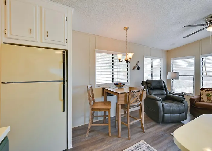 Pet-friendly Vacation In Yuma With Grill!